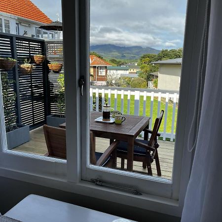 Raglan Retreat On Gilmour Apartment ภายนอก รูปภาพ