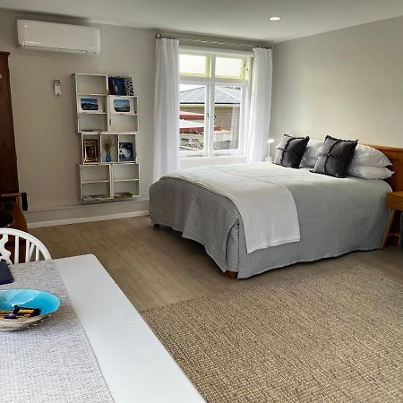 Raglan Retreat On Gilmour Apartment ภายนอก รูปภาพ